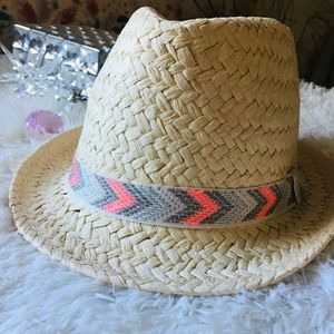 🌟 GIRLS STRAW HAT & NECKLACE SET